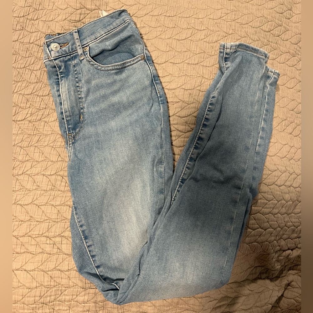 Levi’s mile high super skinny size 28